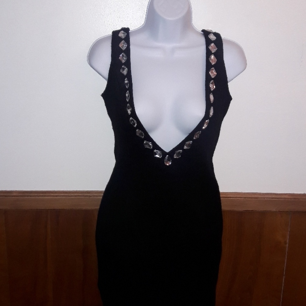 Chum Mei Wool Plundge Diamond Stud Dress